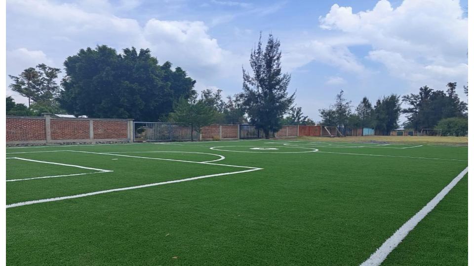 CONSTRUCCIÓN DE CANCHA DE FÚTBOL 5 EN UNIDAD DEPORTIVA SUR EN SALVATIERRA