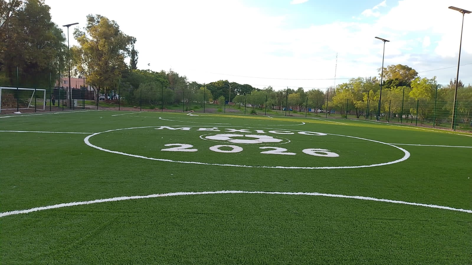 CONSTRUCCIÓN DE CANCHA DE FÚTBOL 7 EN ESPACIO DEPORTIVO EN CELAYA