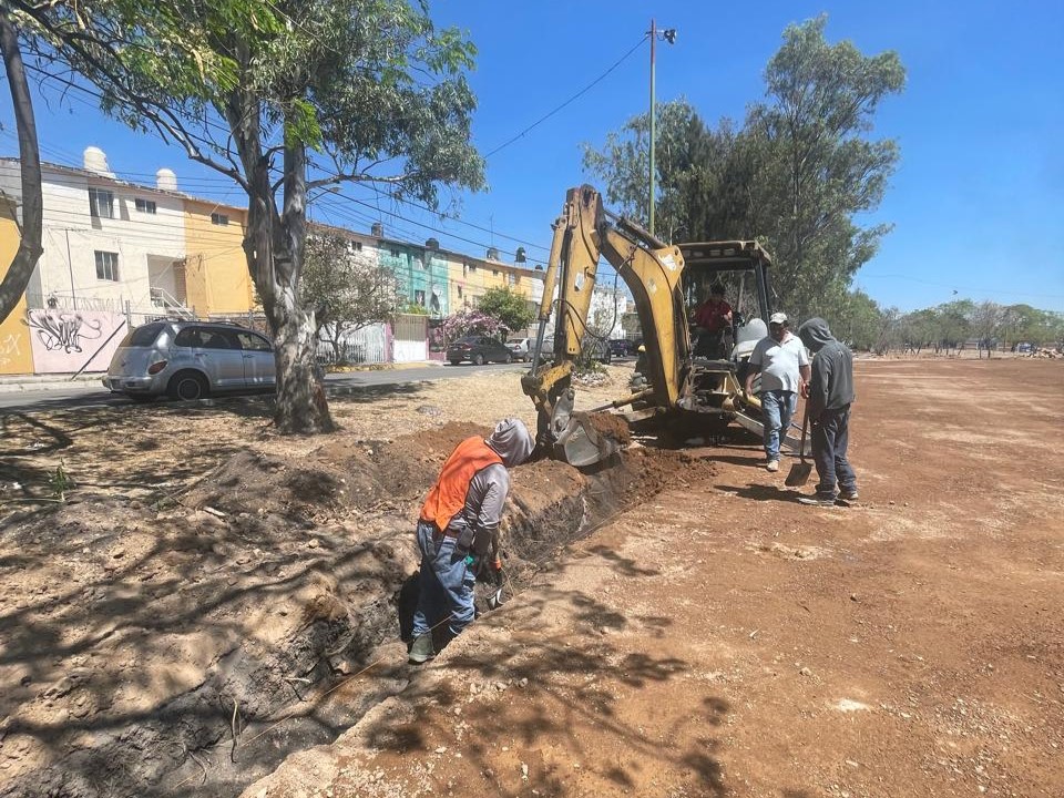 CONSTRUCCIÓN DE CANCHA DE FÚTBOL 7 EN ESPACIO DEPORTIVO EN CELAYA
