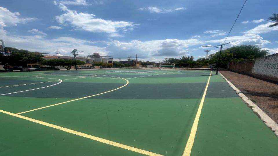 REHABILITACIÓN DE MULTICANCHA EN ESPACIO DEPORTIVO FRACC LOS FRESNOS EN PÉNJAMO