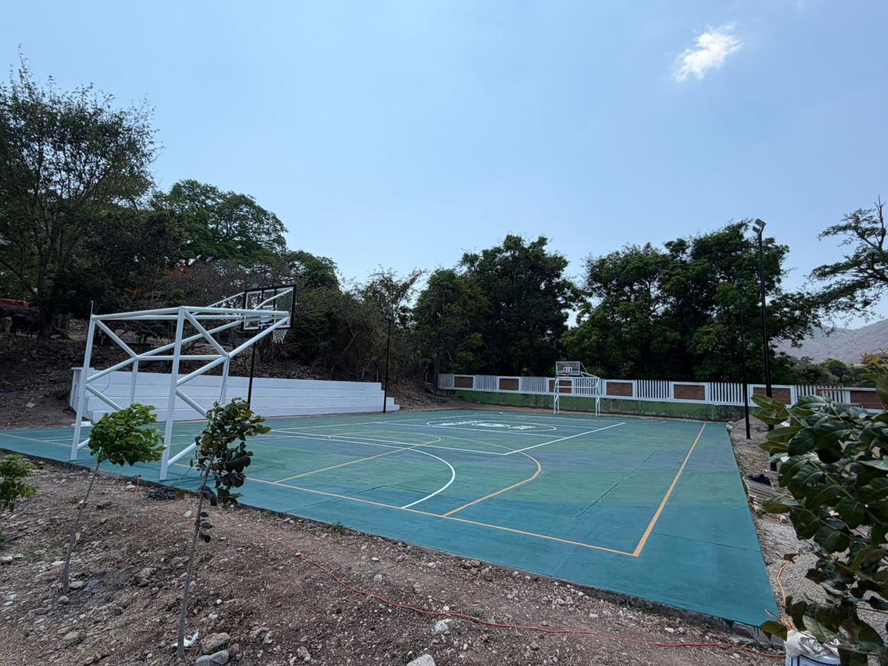 REHABILITACIÓN DE MULTICANCHA EN UNIDAD DEPORTIVA DE COLOTLIPA EN QUECHULTENANGO
