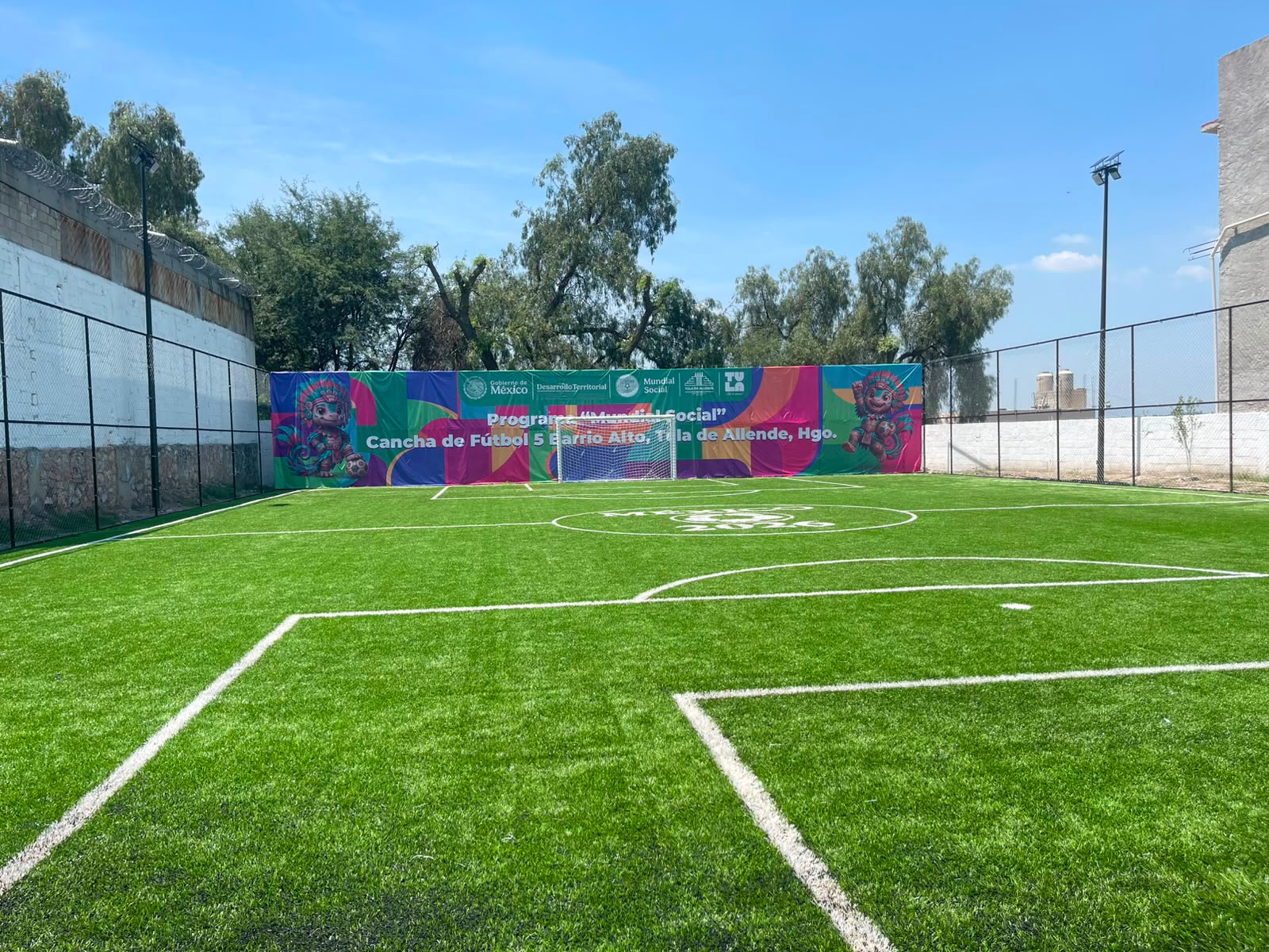 CONSTRUCCIÓN DE CANCHA FÚTBOL 5 EN BARRIO ALTO EN TULA DE ALLENDE