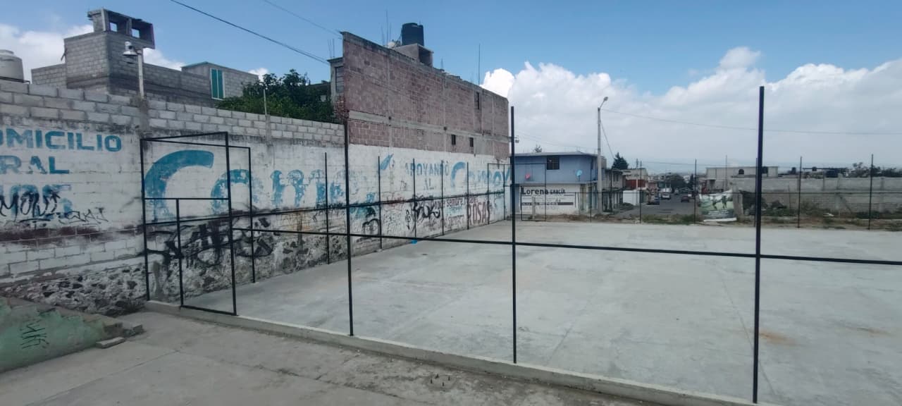 CONSTRUCCIÓN DE CANCHA FÚTBOL 5 EN LA CRUZ EN TULANCINGO DE BRAVO