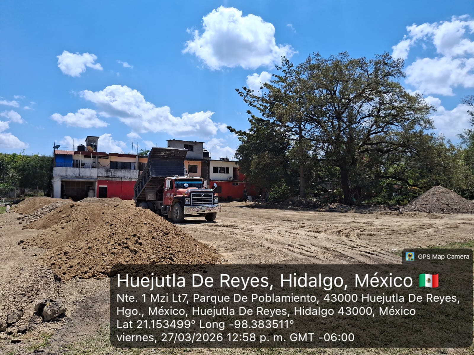 CONSTRUCCIÓN DE CANCHA FÚTBOL 5 EN CORRAL BLANCO EN HUEJUTLA