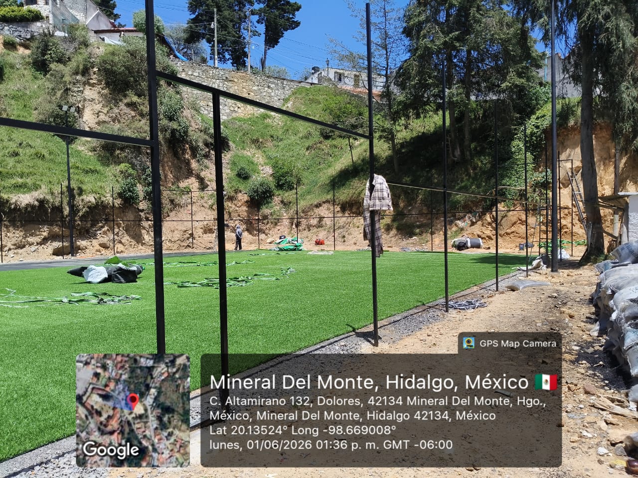 CONSTRUCCIÓN DE CANCHA FÚTBOL 5 EN DOLORES EN MINERAL DEL MONTE