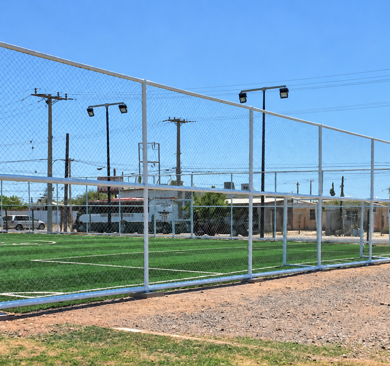 CONSTRUCCIÓN DE CANCHA FÚTBOL 5 EN CAMPO PARAJES DE PUEBLA EN MEXICALI