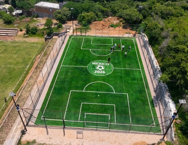 CONSTRUCCIÓN DE CANCHA FÚTBOL 5 EN SAN JOSÉ DE LOS LAURELES EN TLAYACAPAN