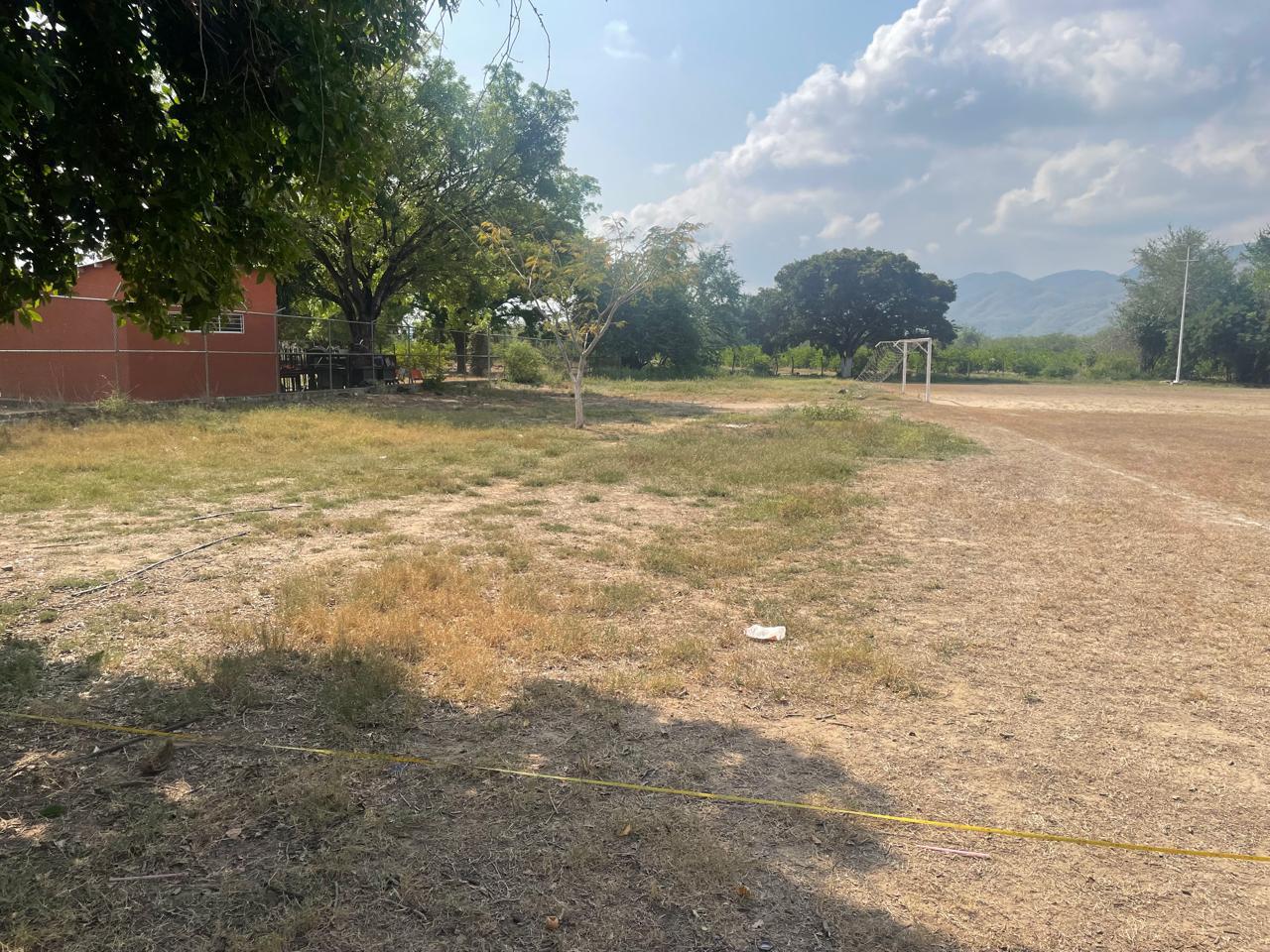 CONSTRUCCIÓN DE CANCHA FÚTBOL 5 EN CAMPO AUGUSTO GÓMEZ VILLANUEVA EN ARMERÍA