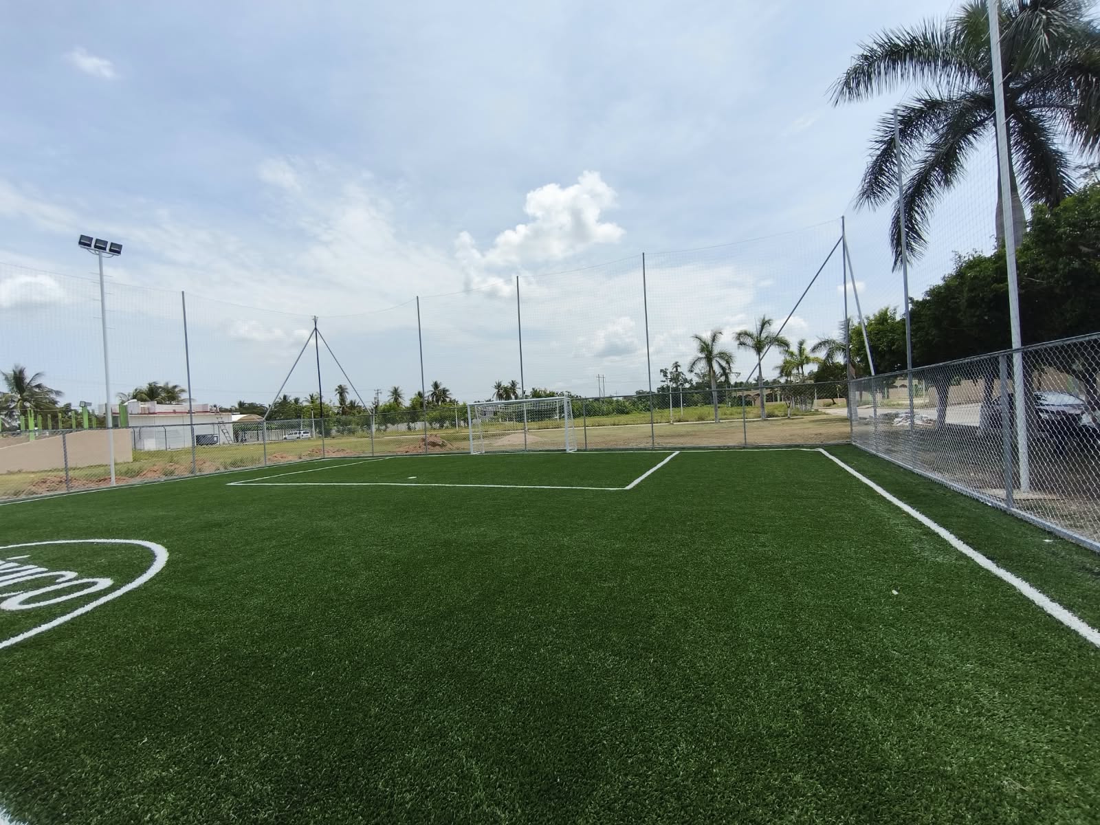 CONSTRUCCIÓN DE CANCHA FÚTBOL 5 EN EXPO FERIA GANADERA EN CUAJINICUILAPA