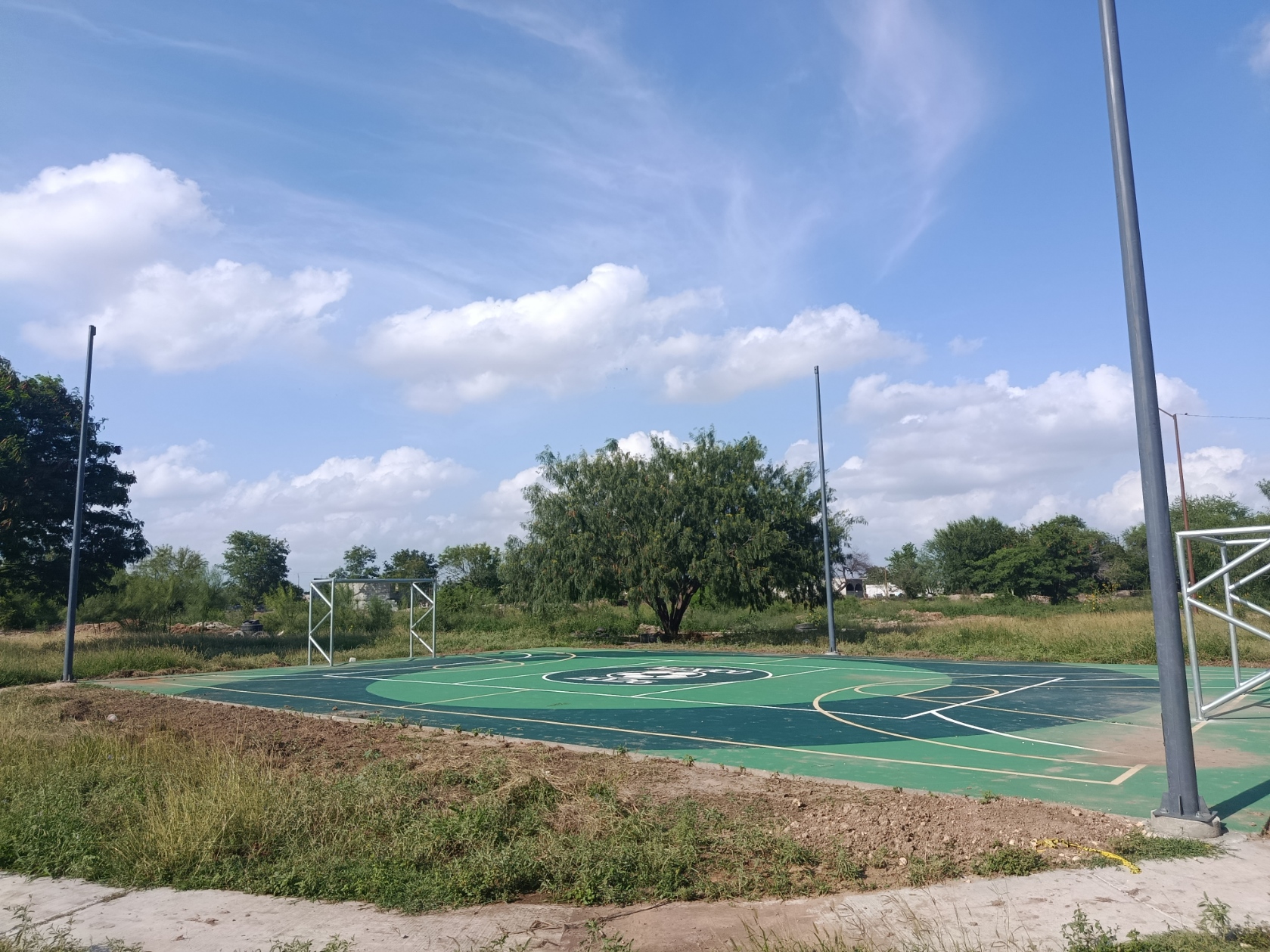 REHABILITACIÓN DE MULTICANCHA EN COLONIA ALMENDROS EN LA CIUDAD DE REYNOSA