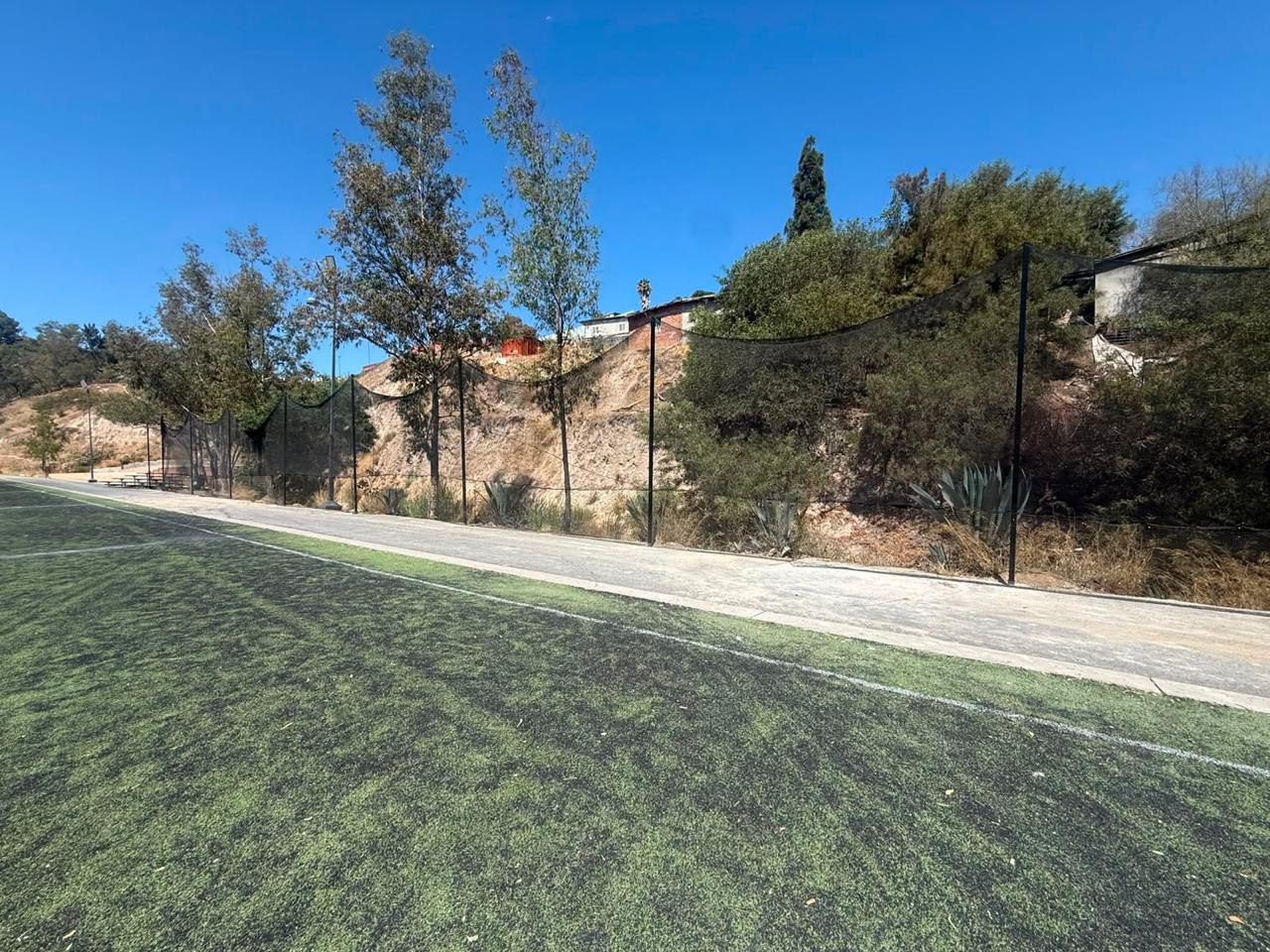 REHABILITACIÓN DE CANCHA FÚTBOL 11 EN ESPACIO DEPORTIVO Y CENTRO DE DESARROLLO COMUNITARIO EN BARRANCAS SÁNCHEZ TABOADA EN TIJUANA
