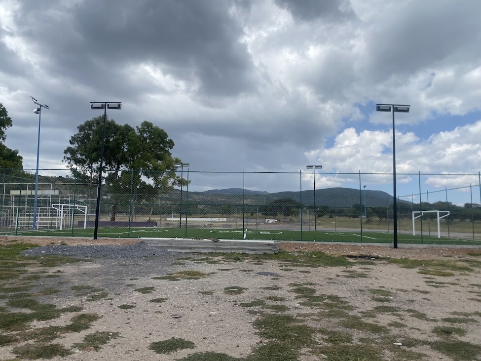 CONSTRUCCIÓN DE CANCHA DE FÚTBOL 5 EN UNIDAD DEPORTIVA COLÓN EN COLÓN