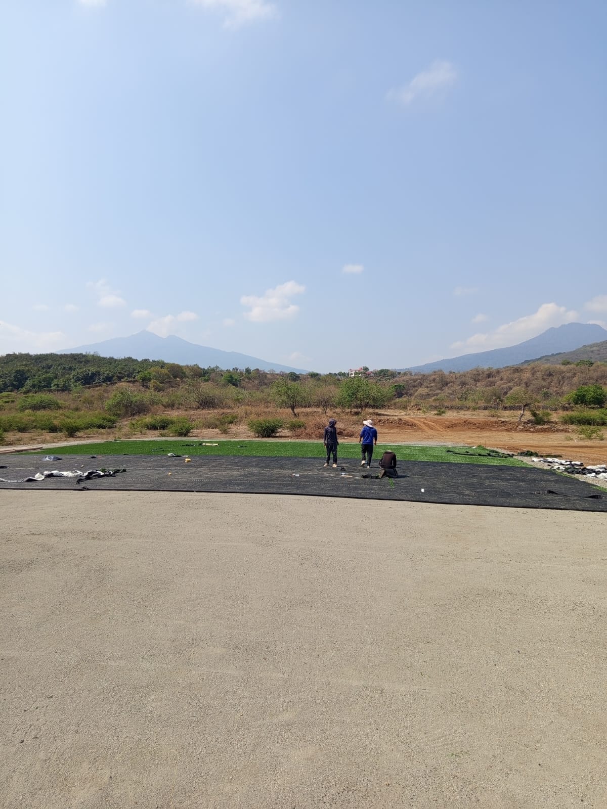CONSTRUCCIÓN DE CANCHA FÚTBOL 5 EN EL CAMPO DEPORTIVO EN ANGAMACUTIRO