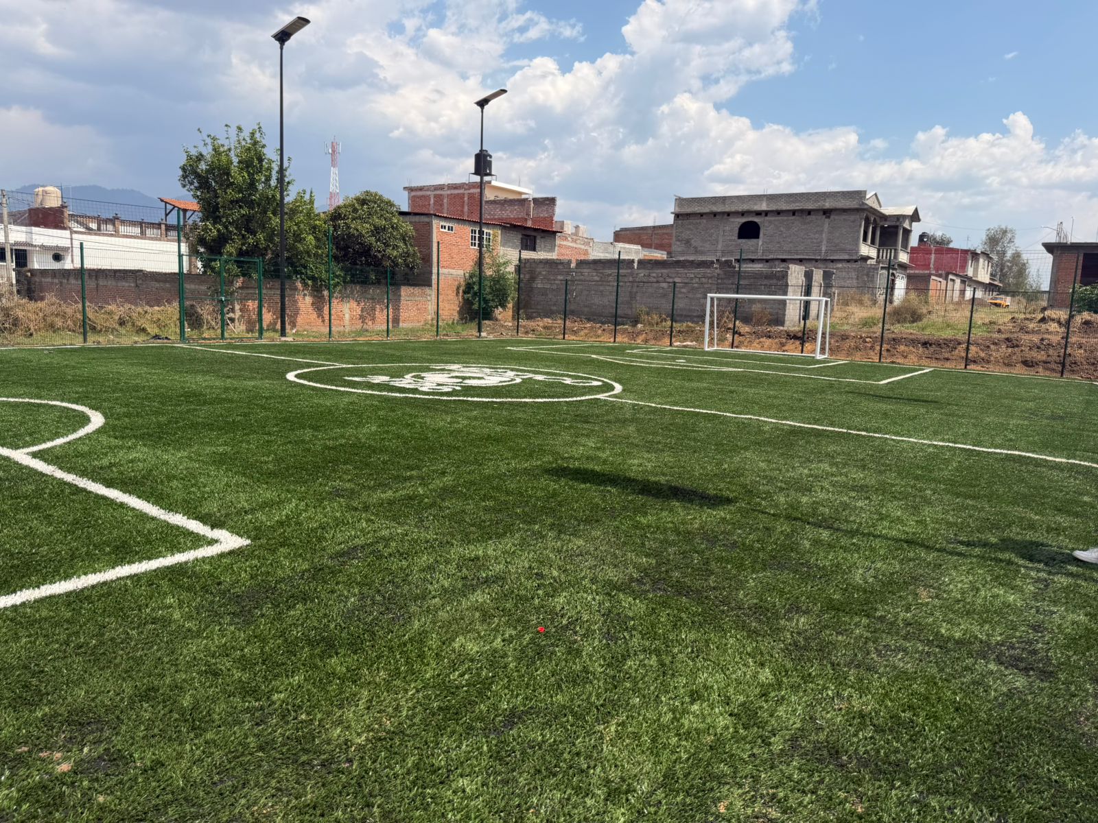CONSTRUCCIÓN DE CANCHA FÚTBOL 5 EN EL FRACCIONAMIENTO EL PORVENIR EN COENEO