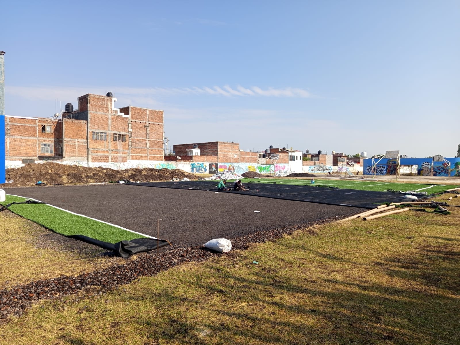 CONSTRUCCIÓN DE CANCHA FÚTBOL 5 EN LA UNIDAD DEPORTIVA PONIENTE 