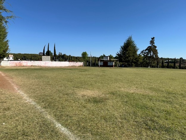 CONSTRUCCIÓN DE CANCHA FÚTBOL 5 EN LA PARRITA EN MADERO