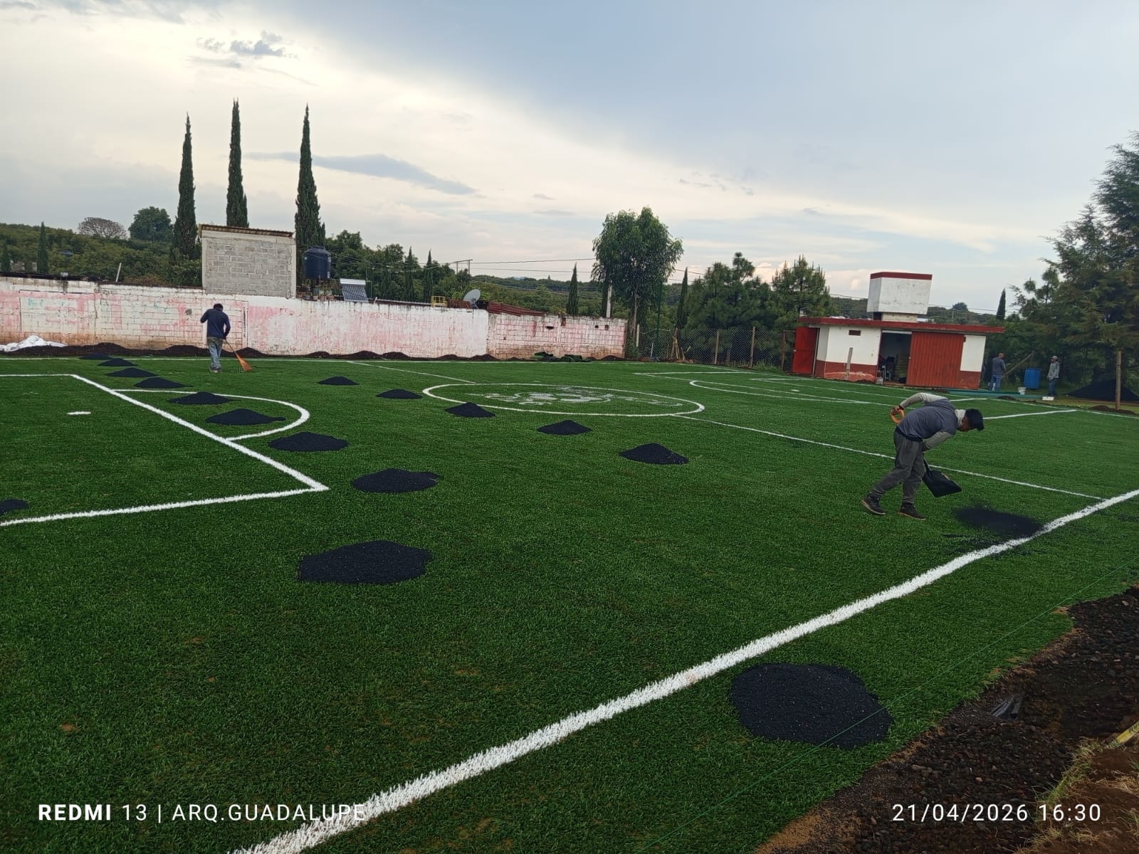 CONSTRUCCIÓN DE CANCHA FÚTBOL 5 EN LA PARRITA EN MADERO