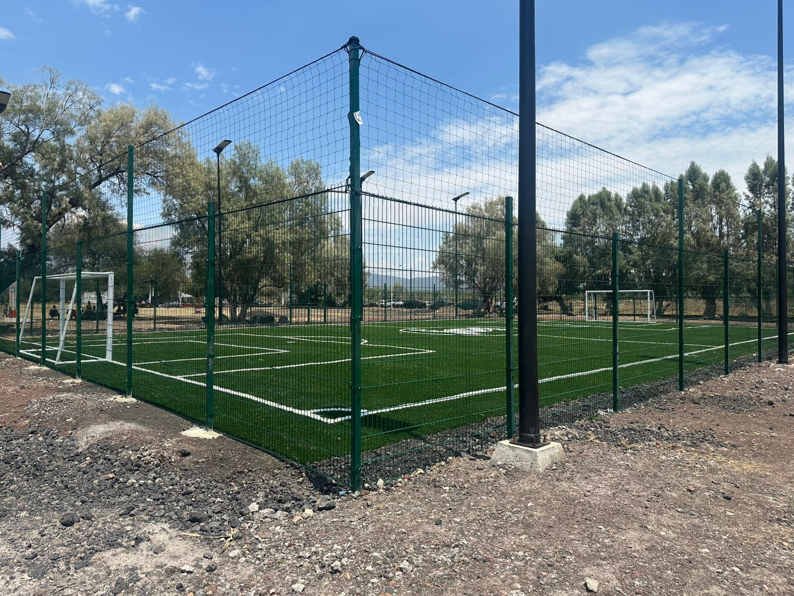 CONSTRUCCIÓN DE CANCHA FÚTBOL 5 EN IXTLÁN