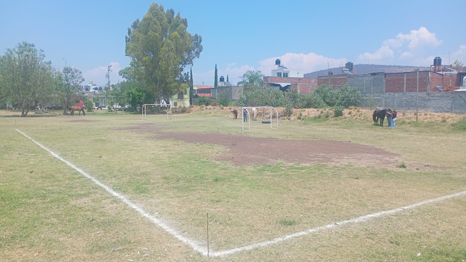 CONSTRUCCIÓN DE CANCHA FÚTBOL 5 EN INDEPENDENCIA EN JIQUILPAN