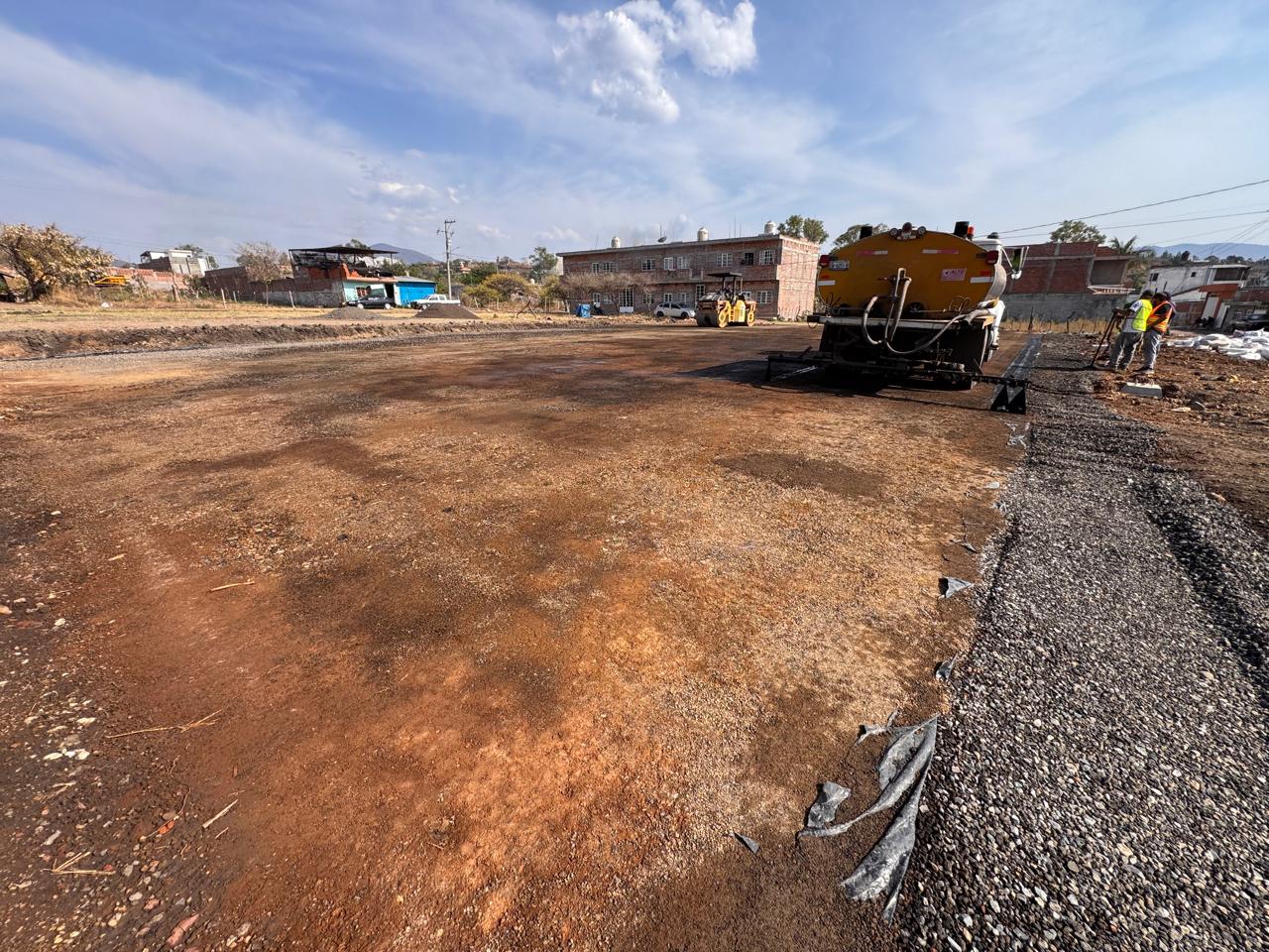CONSTRUCCIÓN DE CANCHA FÚTBOL 5 EN FRACCIONAMIENTO LINDA VISTA EN TANGAMANDAPIO
