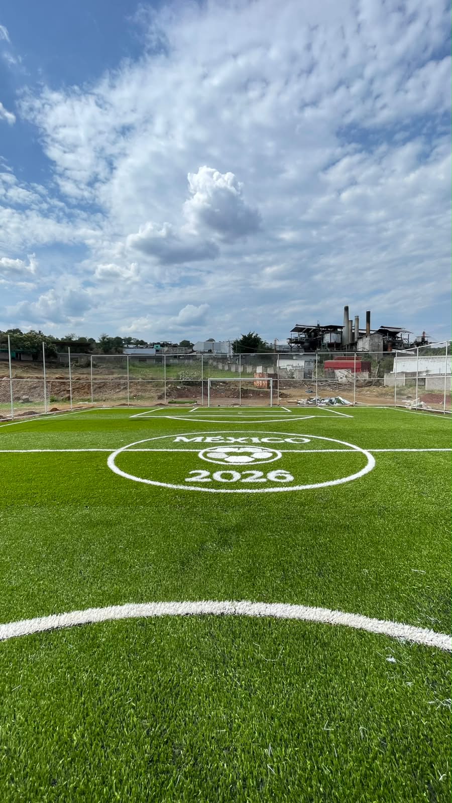 CONSTRUCCIÓN DE CANCHA FÚTBOL 5 EN LA UNIDAD BICENTENARIO EN PARACHO