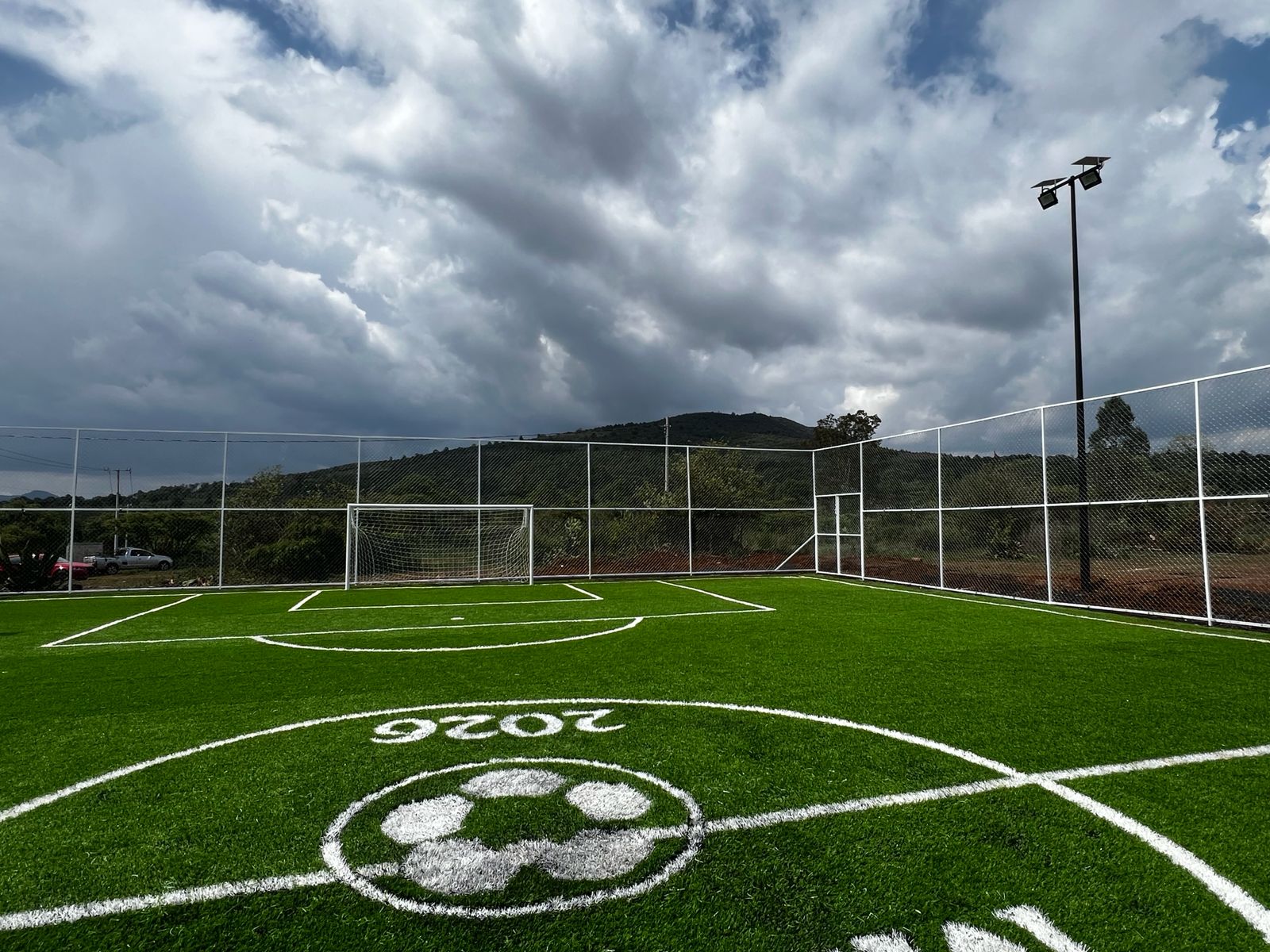 CONSTRUCCIÓN DE CANCHA FÚTBOL 5 EN TZINTZUNTZÁN