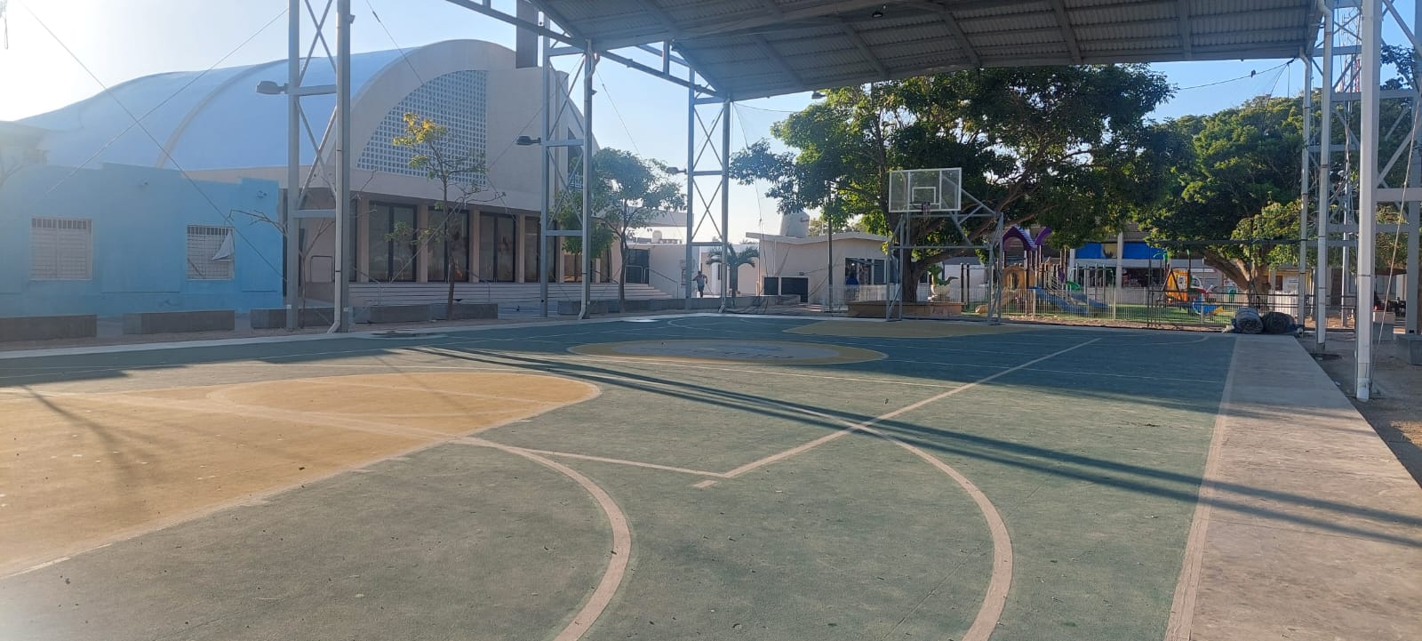 REHABILITACIÓN DE MULTICANCHA DE LA PLAZA EN CHICXULUB EN PROGRESO