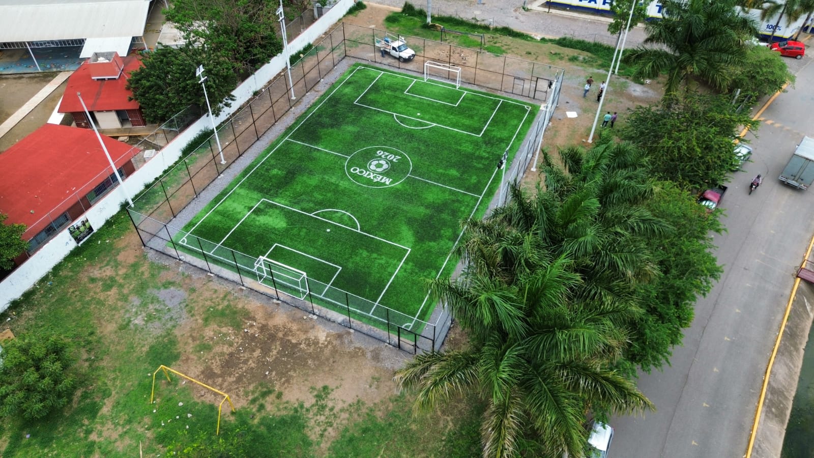 CONSTRUCCIÓN DE CANCHA FÚTBOL 5 EN VISTAS DE LA CANTERA EN TEPIC