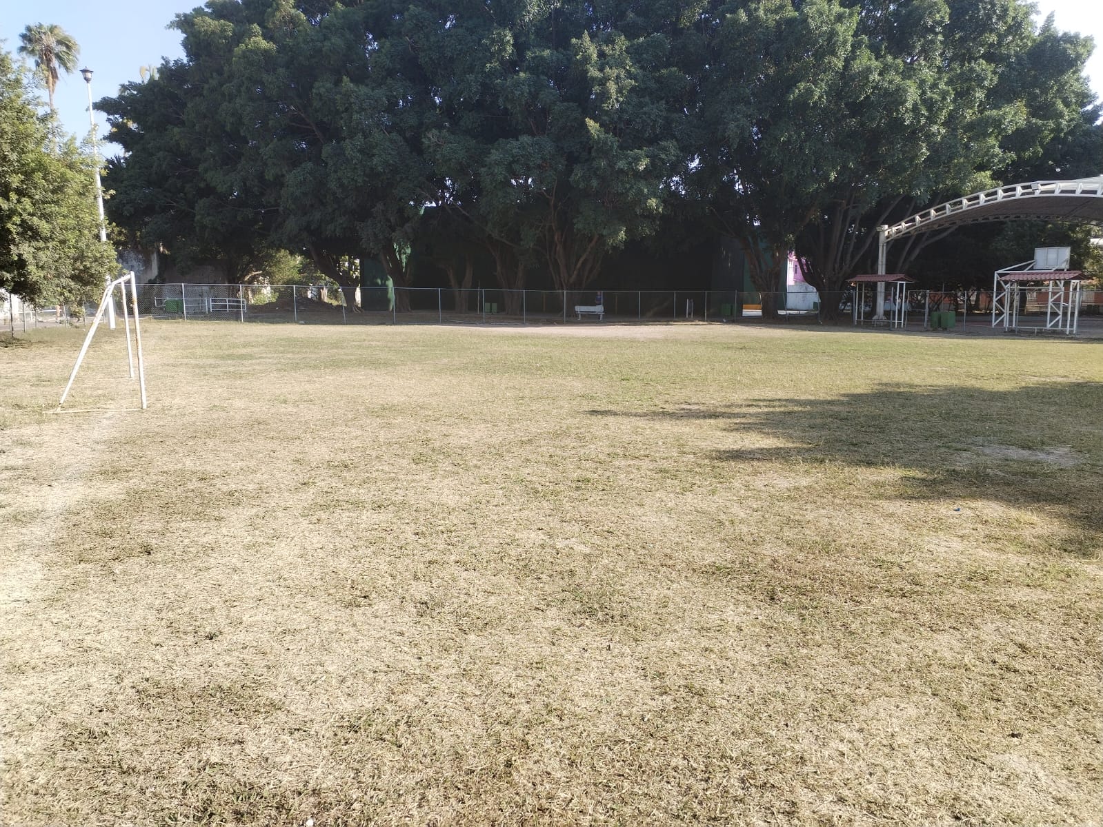 CONSTRUCCIÓN DE CANCHA FÚTBOL 5 EN UNIDAD DEPORTIVA MORELOS EN TEPIC