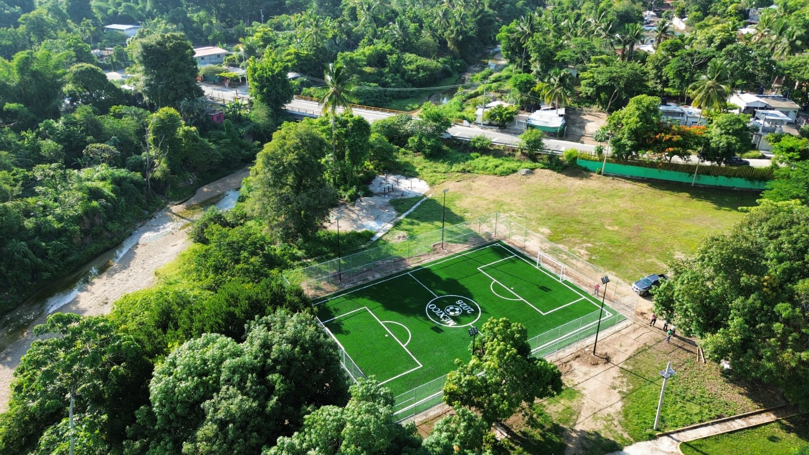 CONSTRUCCIÓN DE CANCHA FÚTBOL 5 EN CLUB DEPORTIVO SAN JOSÉ CHACALAPA EN SAN PEDRO POCHUTLA