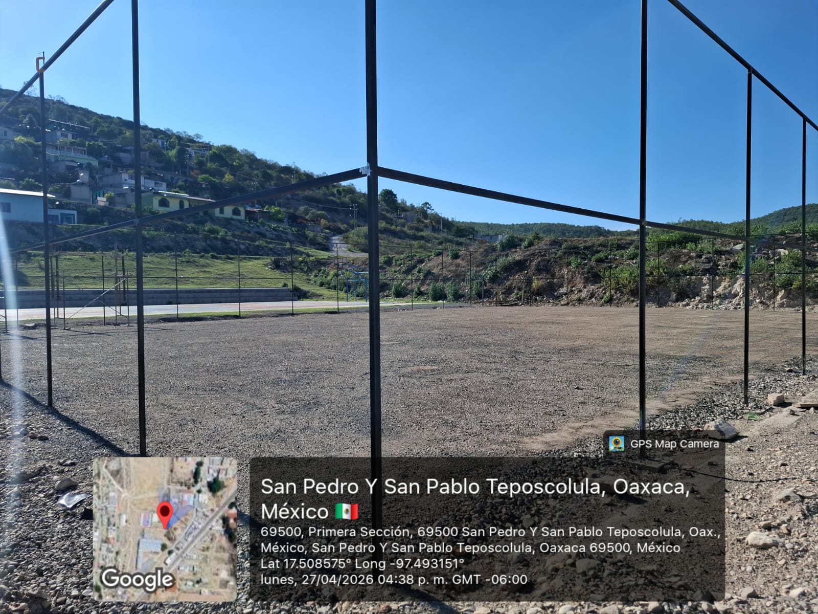 CONSTRUCCIÓN DE CANCHA FÚTBOL 5 EN CANCHA EN TEPOSCOLULA