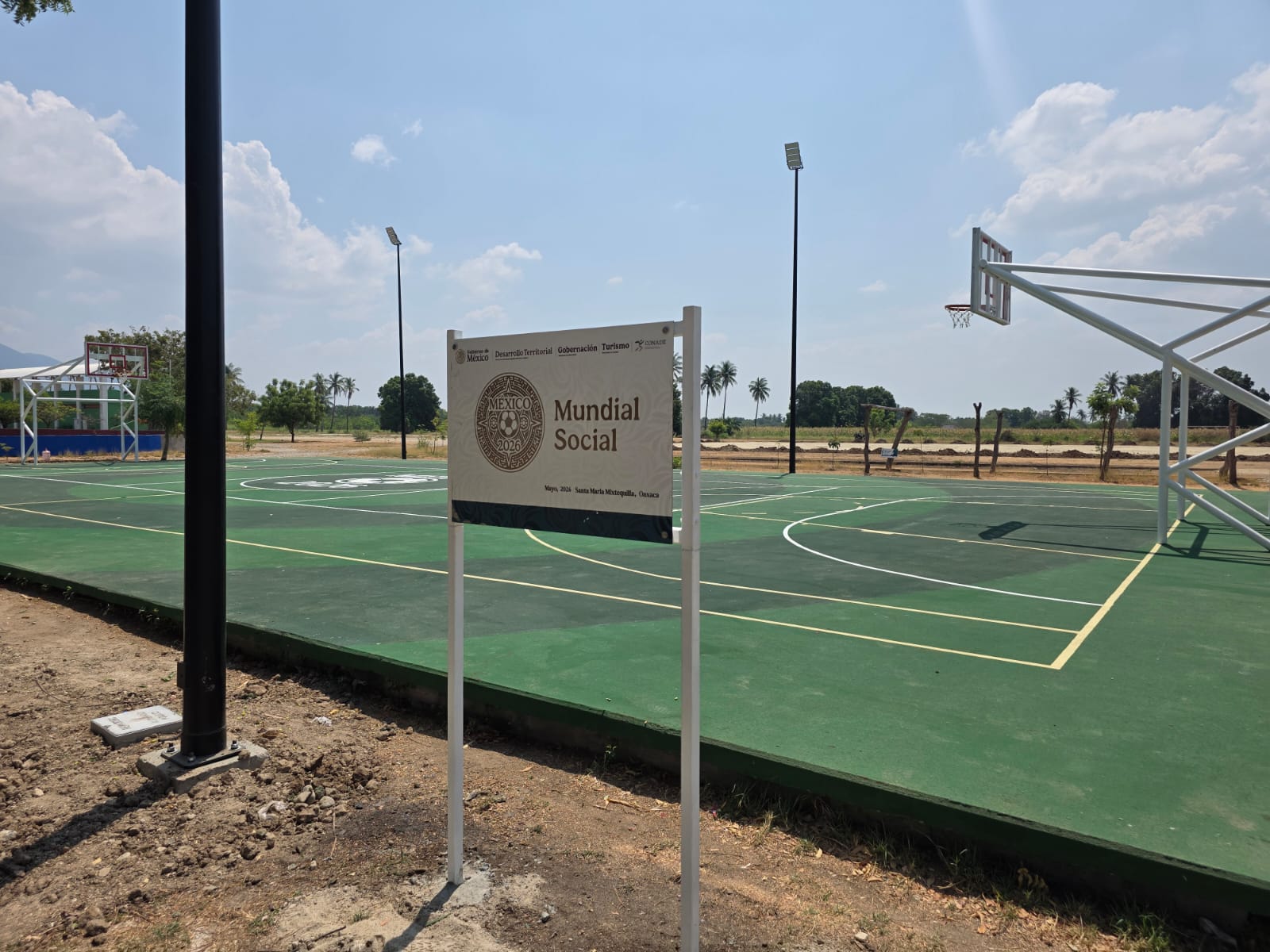 REHABILITACIÓN DE MULTICANCHA EN EL DEPORTIVO Y RECREATIVO EN SANTA MARÍA MIXTEQUILLA