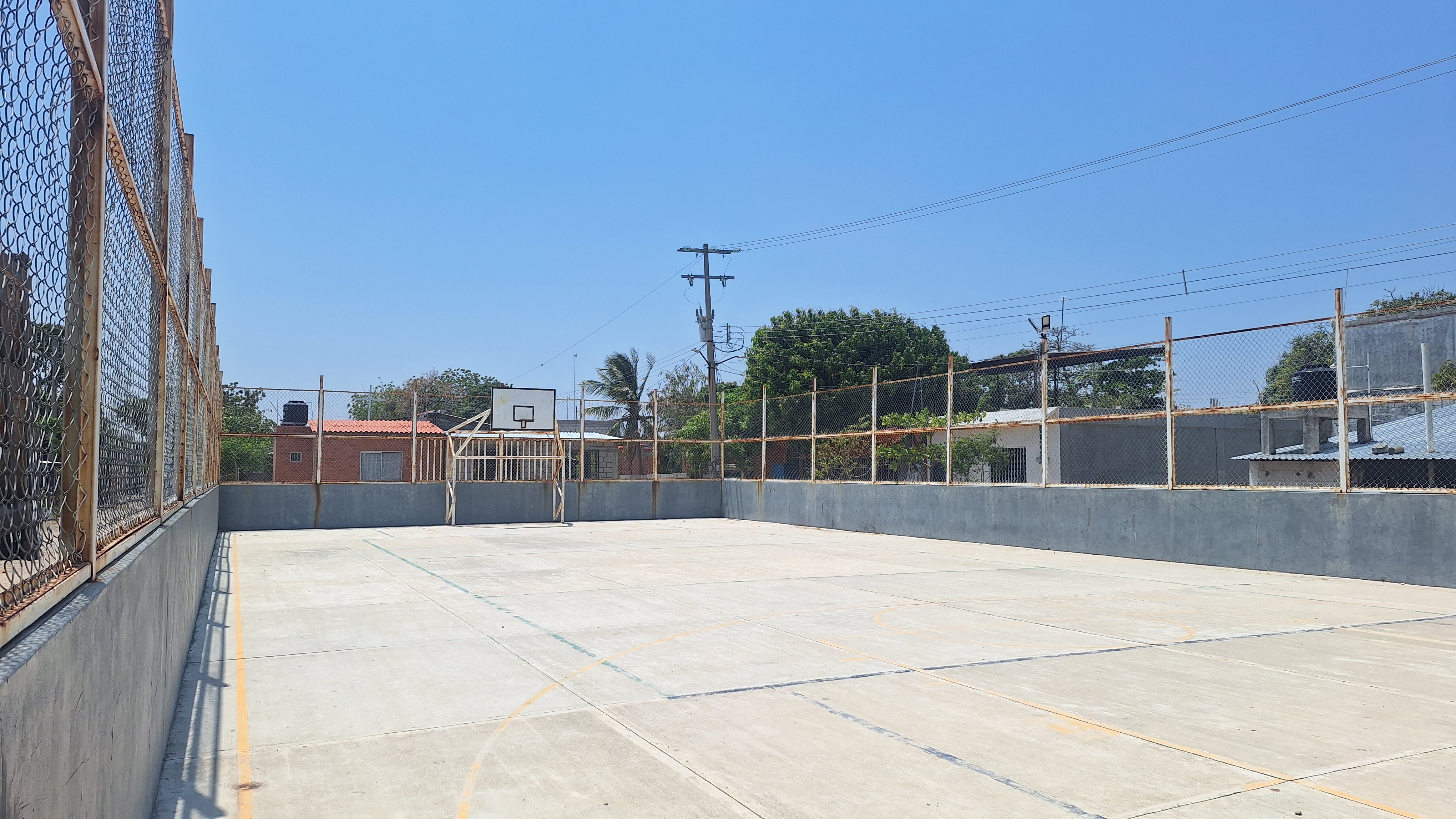 REHABILITACIÓN DE MULTICANCHA EN EL ESPINAL