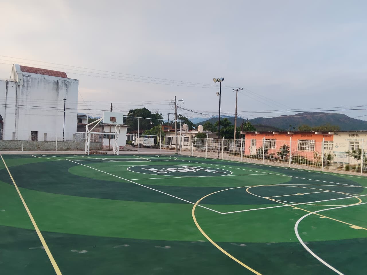 REHABILITACIÓN DE MULTICANCHA DEL MERCADO EN SANTIAGO NILTEPEC
