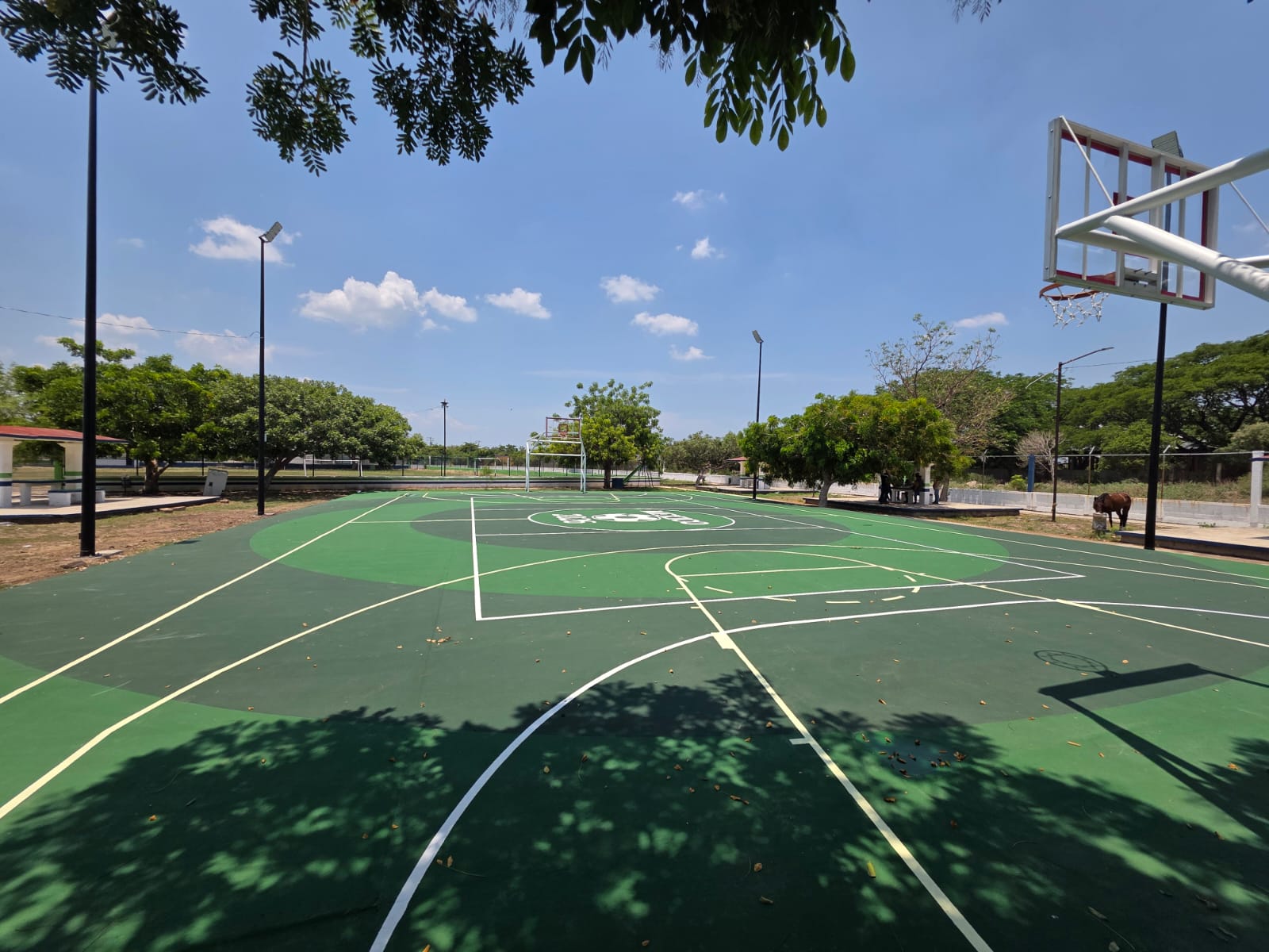REHABILITACIÓN DE MULTICANCHA LORENZA SANTIAGO EN JUCHITÁN DE ZARAGOZA