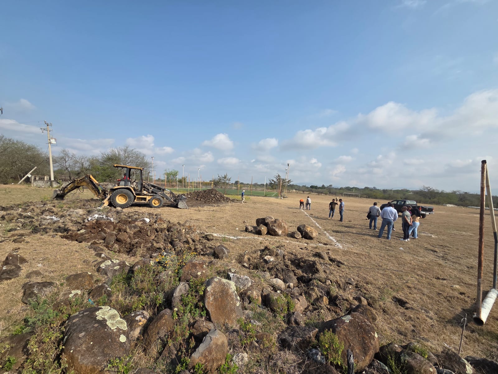 CONSTRUCCIÓN DE CANCHA DE FÚTBOL 5 EN PARQUE EL LLANO EN ARROYO SECO