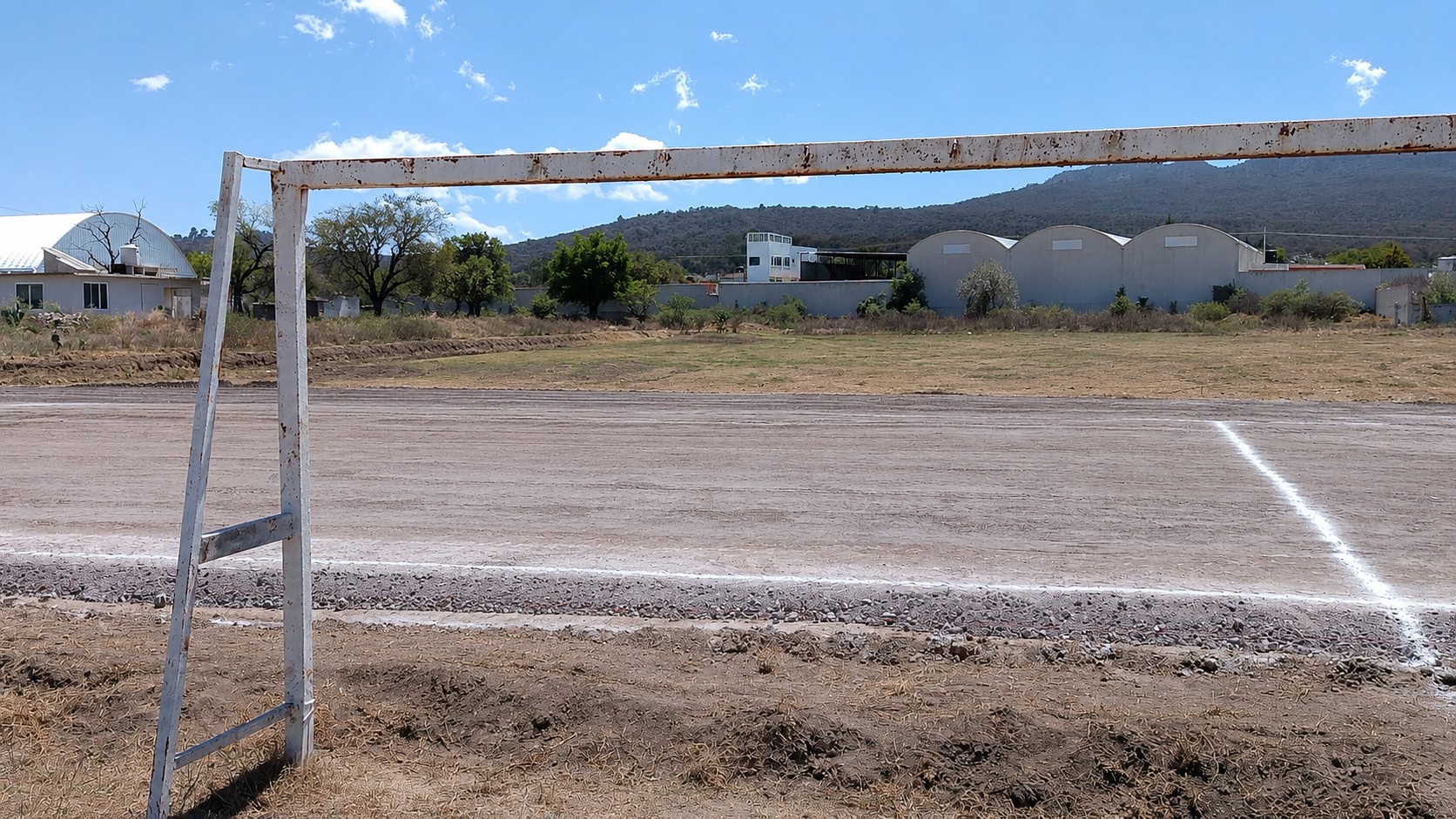 CONSTRUCCIÓN DE CANCHA DE FÚTBOL 5 EN COLONIA SEGUNDA EN SAN NICOLÁS BUENOS AIRES