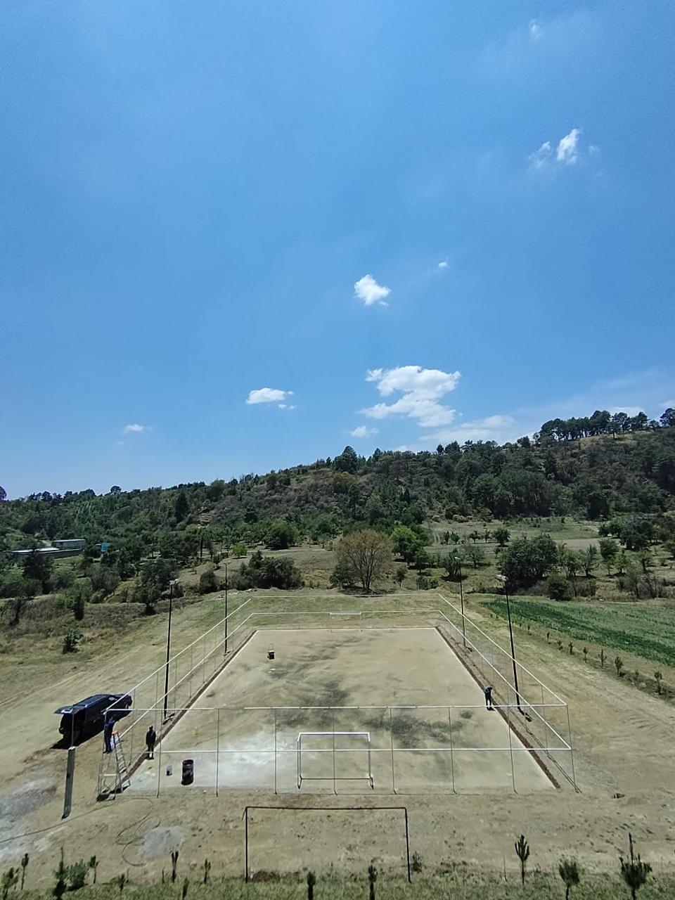 CONSTRUCCIÓN DE CANCHA DE FÚTBOL 5 EN SAN LUCAS ATZALA EN SAN ANDRÉS CALPAN