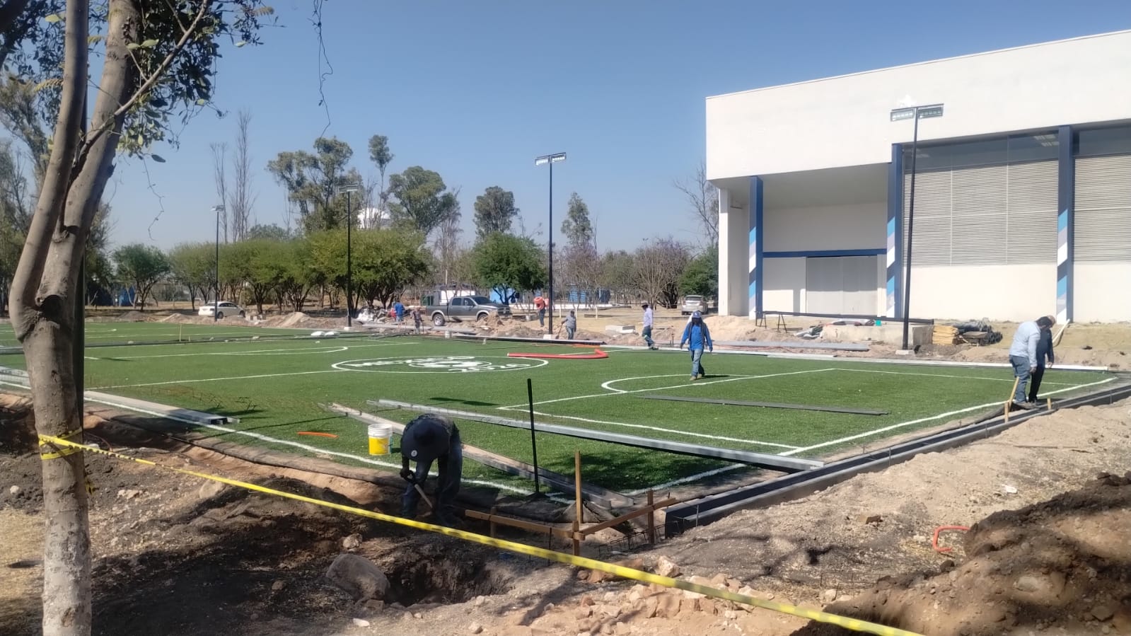 CONSTRUCCIÓN DE CANCHA DE FÚTBOL 5 EN UNIDAD DEPORTIVA PLUTARCO ELÍAS CALLES 1 EN QUERÉTARO