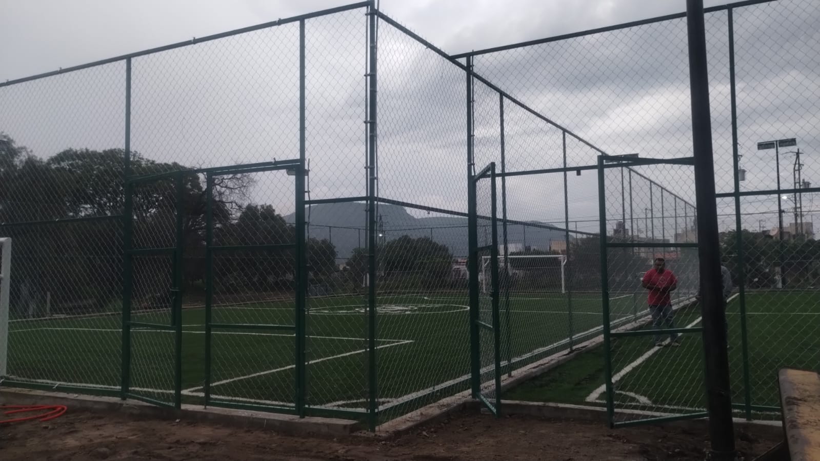 CONSTRUCCIÓN DE CANCHA DE FÚTBOL 5 EN CAM EX HACIENDA CERRO GORDO 2 EN SAN JUAN DEL RÍO