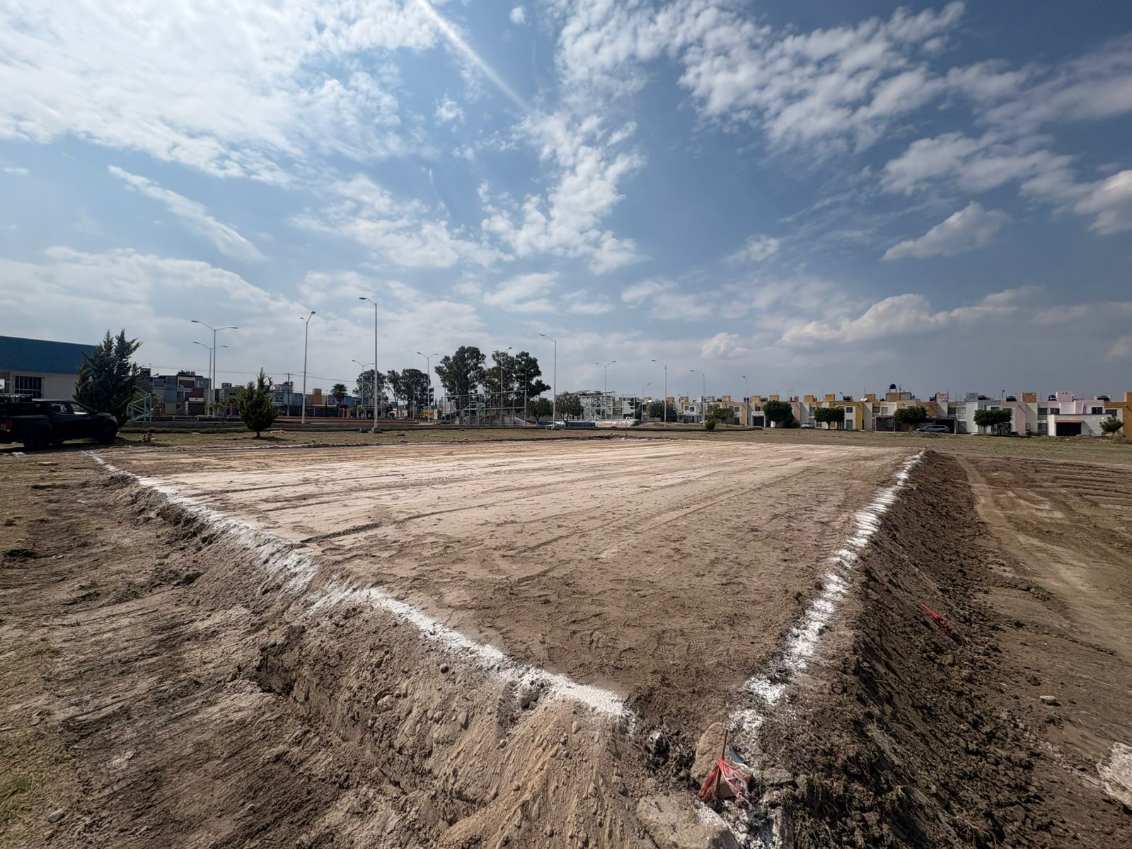 CONSTRUCCIÓN DE CANCHA DE FÚTBOL 5 EN CAM EX HACIENDA CERRO GORDO 2 EN SAN JUAN DEL RÍO