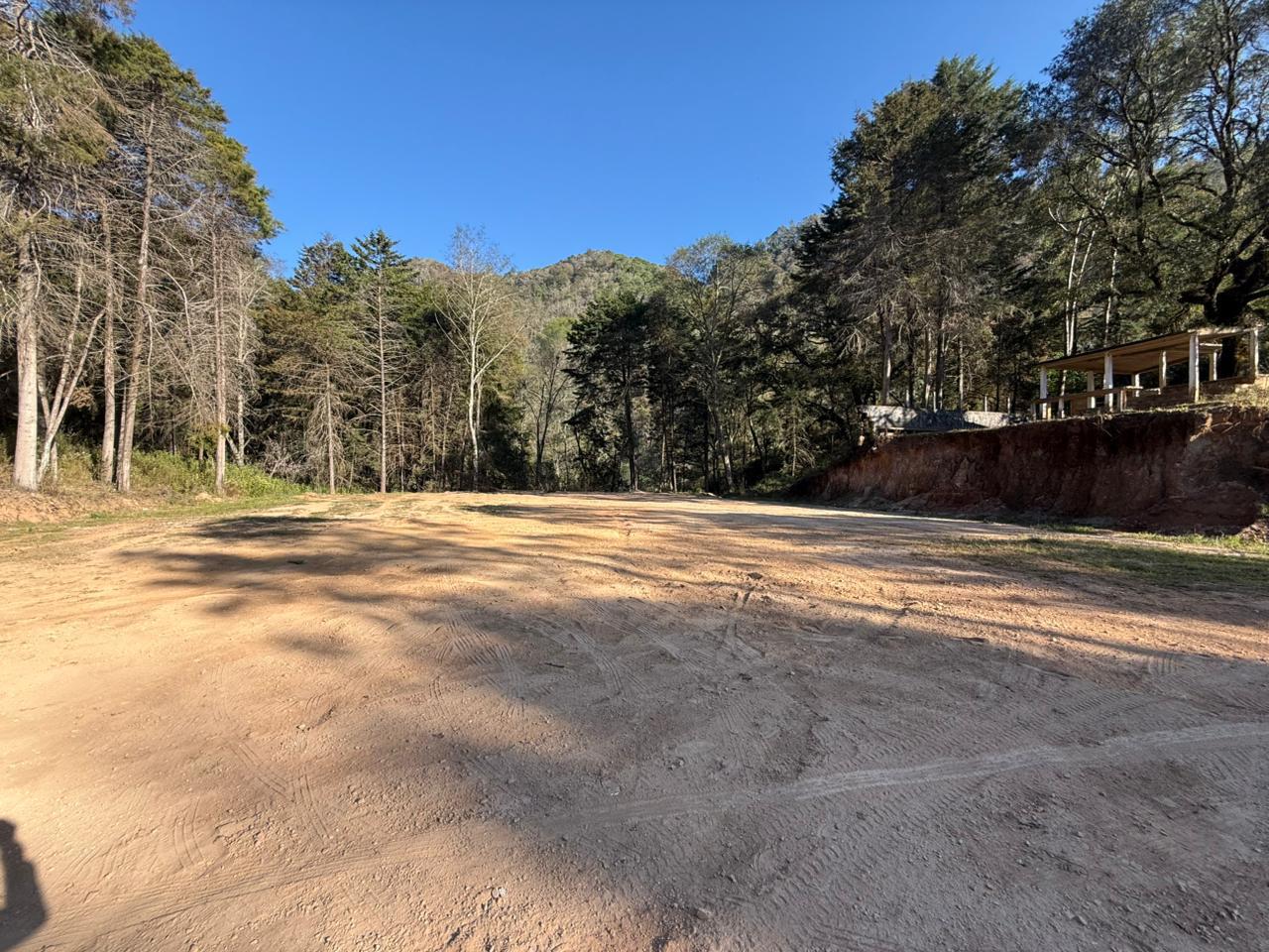 CONSTRUCCIÓN DE CANCHA DE FÚTBOL 5 EN EL LLANO EN PINAL DE AMOLES