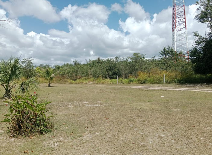 CONSTRUCCIÓN DE CANCHA DE FÚTBOL 5 EN EL CENTRO DEPORTIVO MUNICIPAL EN BACALAR