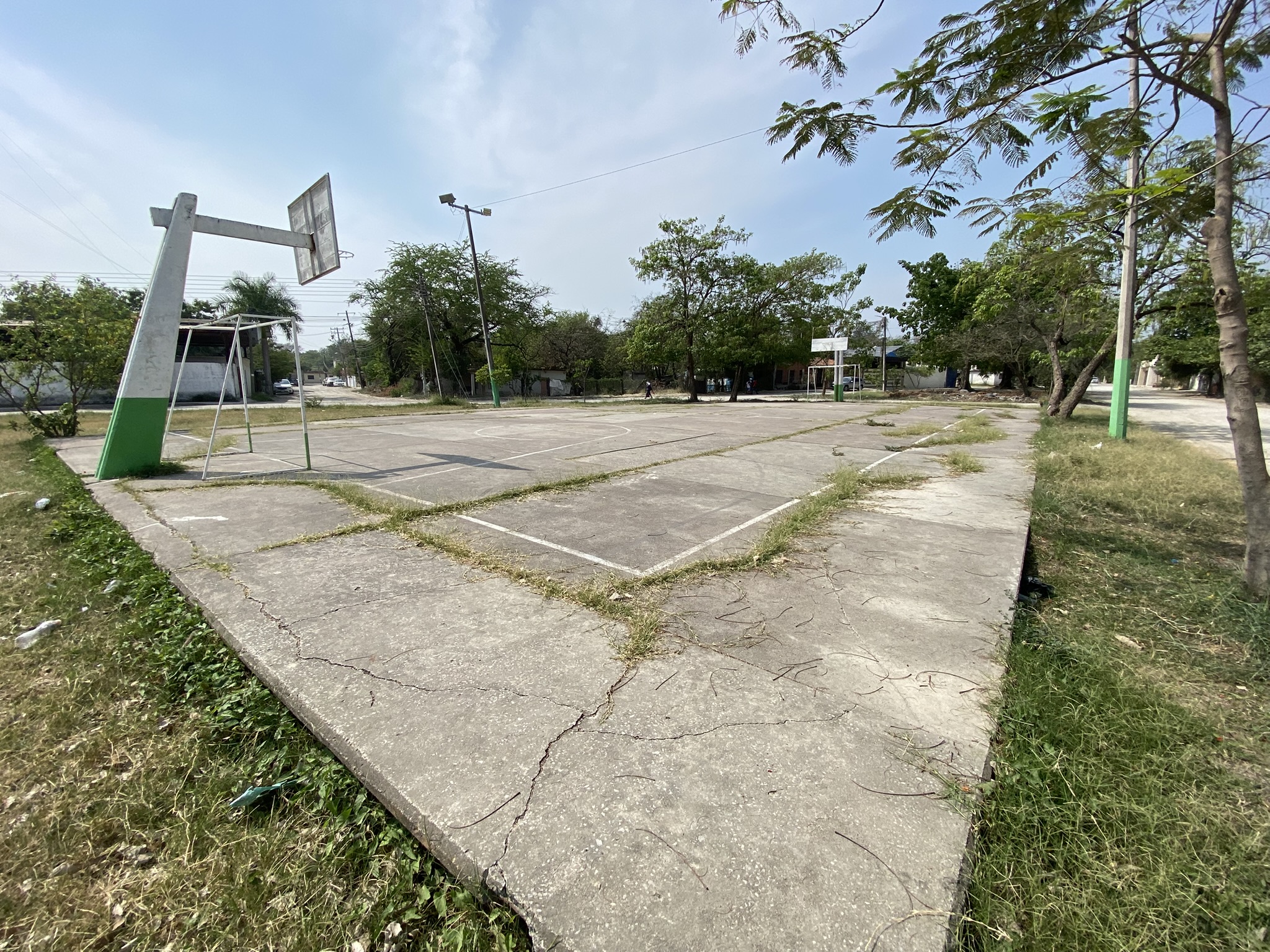 REHABILITACIÓN DE MULTICANCHA EN COLONIA MÁRQUEZ EN CIUDAD VALLES