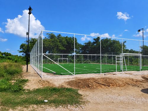 CONSTRUCCIÓN DE CANCHA DE FÚTBOL 5 EN EL PARQUE DE FERIA SIGLO XXI EN MACUSPANA