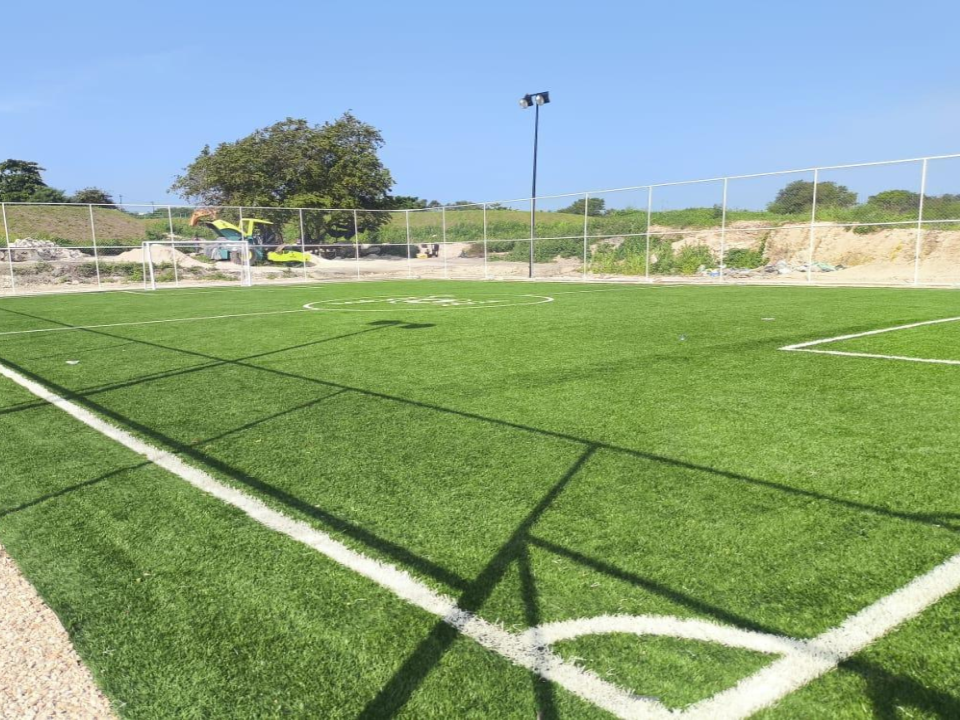 CONSTRUCCIÓN DE CANCHA DE FÚTBOL 5 EN LA CANCHA DEPORTIVA BACABES EN CAMPECHE