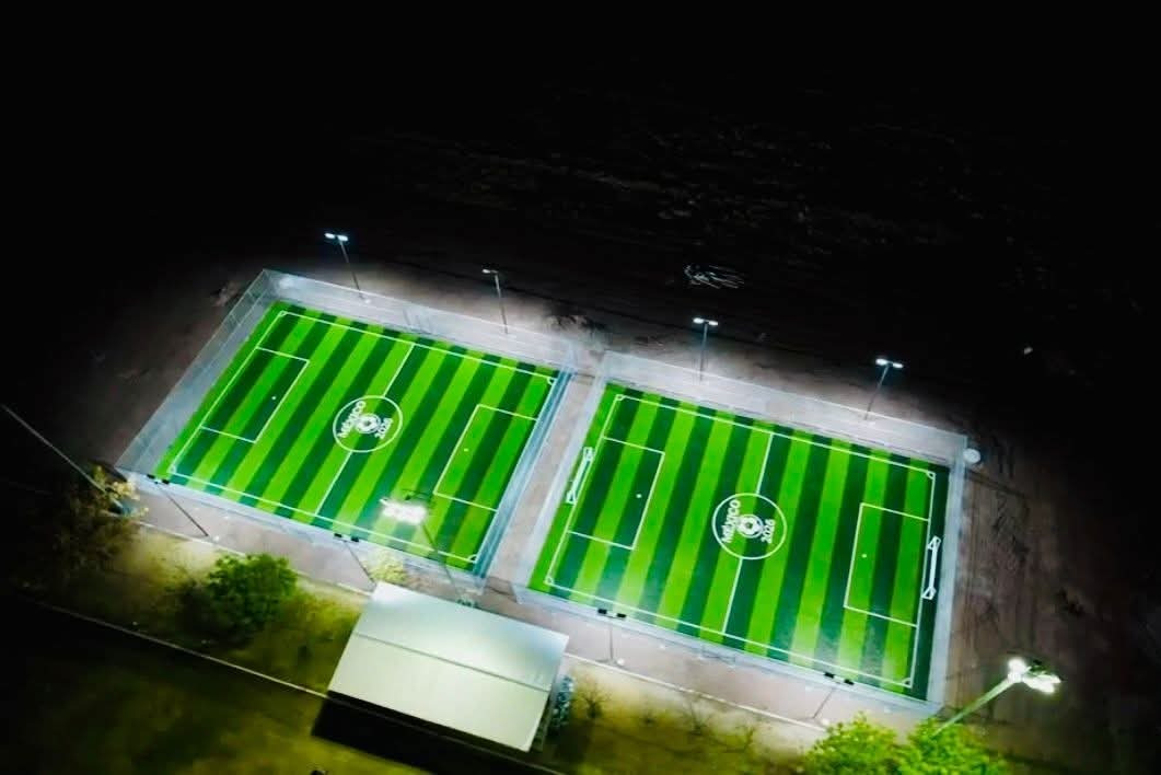 CONSTRUCCIÓN DE CANCHA FÚTBOL 5 EN LA UNIDAD DEPORTIVA MUNICIPAL EN MOCORITO 1