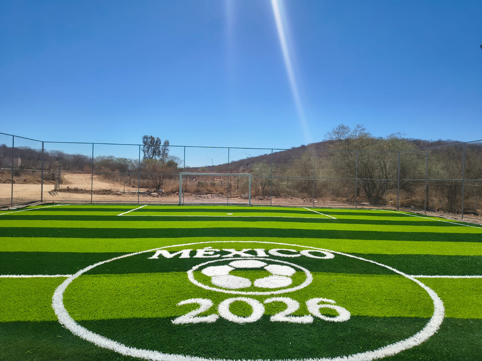 CONSTRUCCIÓN DE CANCHA FÚTBOL 5 EN POLIDEPORTIVO SAÚL RUBIO AYALA EN SINALOA DE LEYVA