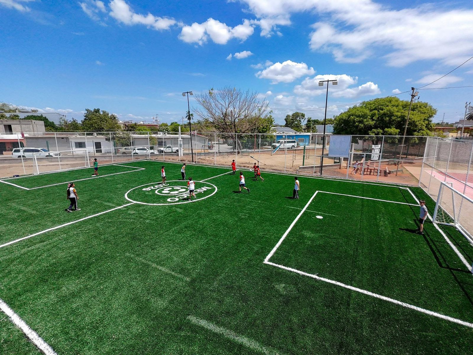 CONSTRUCCIÓN DE CANCHA FÚTBOL 5 EN EL GATAL EN EL FUERTE