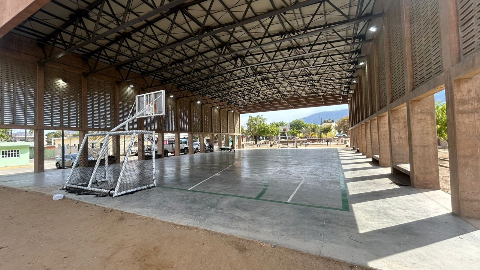 REHABILITACIÓN DE MULTICANCHA EN ESPACIO DEPORTIVO CON CENTRO DE DESARROLLO COMUNITARIO Y ESPACIO PÚBLICO EN MAZATLÁN